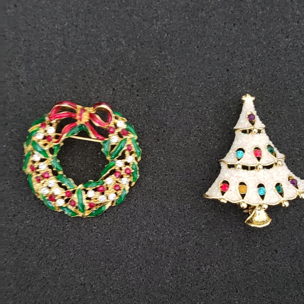 2 Xmas Brooches